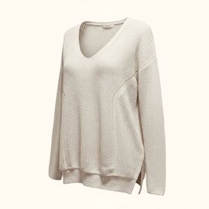 Athleta Highline Long Sleeve Beige V-Neck Sweater Tunic